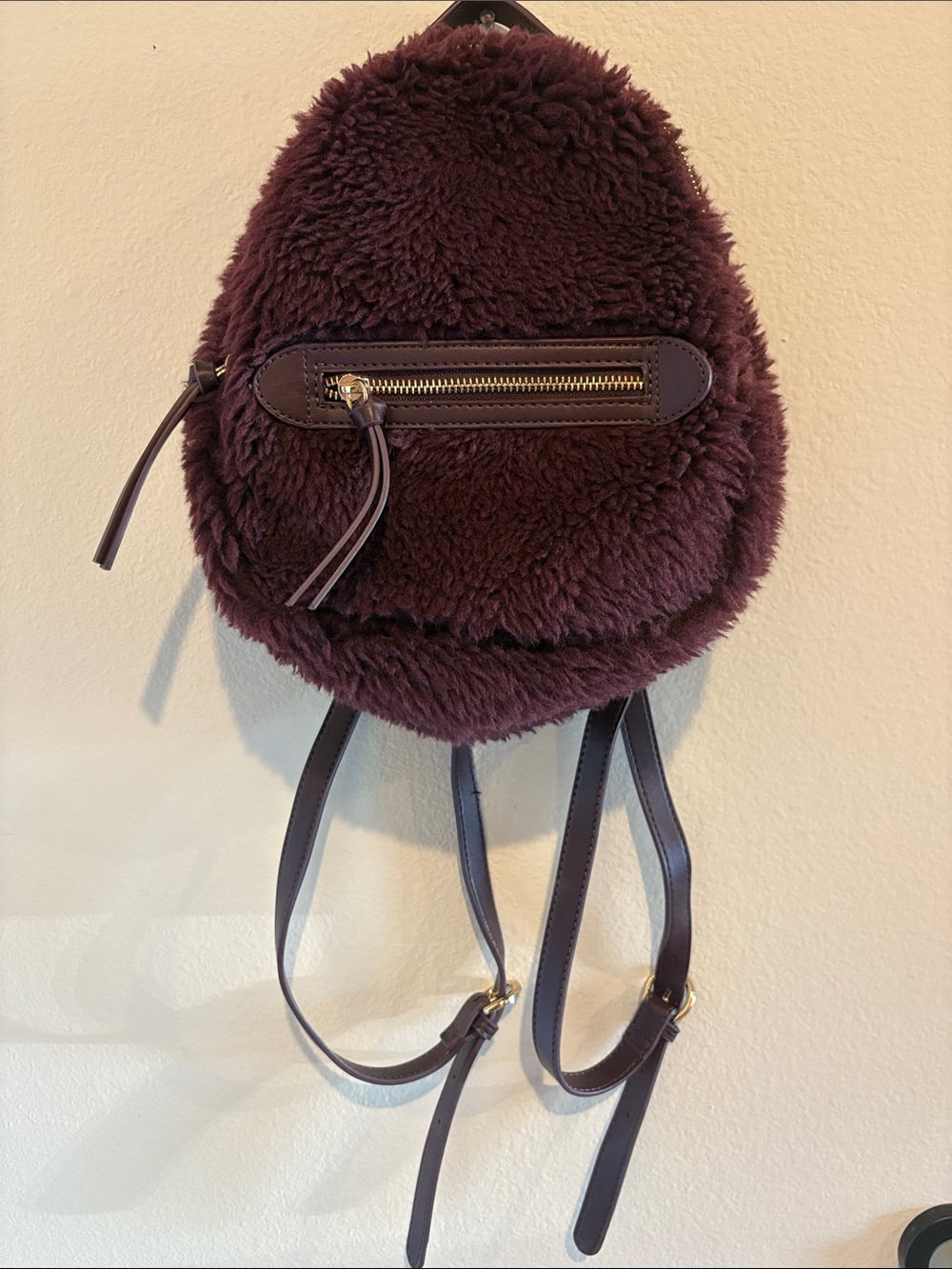 Express Shearling Backpack with gold hardware - Picture 2 of 5